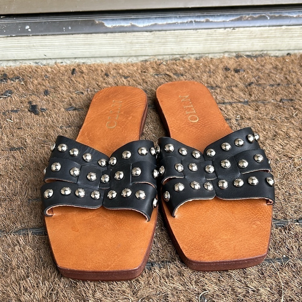 NWT ARTISAN OLI  N. SANDALS  OLI RIVETS SLIDE SANDALS BlACK SIZE 8 - Picture 2 of 5